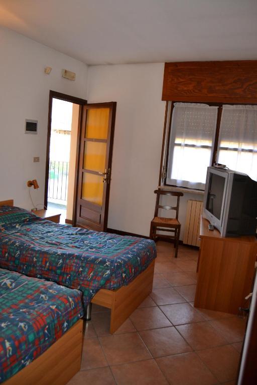 Trattoria Vecchio Mulino Bed & Breakfast Niella Tanaro Room photo